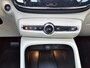 Volvo XC40 2.0 T5 AWD R-Design Intro Edition | Pano | Trekhaak | Leder | Stuur - & stoelverwarming | Blis | App-connect | Elektr. verstelbare stoelen | Elek. achterklep | 360 camera |