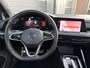 Volkswagen Golf 1.5 eTSI R-Line Business | Panoramadak | Keyless | Stoel verwarming | Camera |