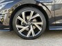 Volkswagen Golf 1.5 eTSI R-Line Business | Panoramadak | Keyless | Stoel verwarming | Camera |