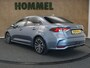 Toyota Corolla 1.8 Hybrid Active - AFNEEMBARE TREKHAAK - TREKGEWICHT 750 KG - NAVIGATIE - CLIMATE CONTROL - 17 INCH LICHT METALEN VELGEN - KEYLESS ENTRY/ START- CAMERA - ADAPTIEVE CRUISE CONTROL - LENDESTEUN VERSTELLING BESTUURDERSSTOEL - PARKEERSENSOREN VOOR/ ACHTER - VOLLEDIG DEALER ONDERHOUDEN