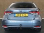 Toyota Corolla 1.8 Hybrid Active - AFNEEMBARE TREKHAAK - TREKGEWICHT 750 KG - NAVIGATIE - CLIMATE CONTROL - 17 INCH LICHT METALEN VELGEN - KEYLESS ENTRY/ START- CAMERA - ADAPTIEVE CRUISE CONTROL - LENDESTEUN VERSTELLING BESTUURDERSSTOEL - PARKEERSENSOREN VOOR/ ACHTER - VOLLEDIG DEALER ONDERHOUDEN