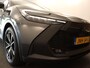 Toyota C-HR / C-HR+ 1.8 Hybrid 140 Dynamic - NAVIGATIE - CAMERA - CLIMATE CONTROL - PARKEERSENSOREN VOOR/ ACHTER - DONKER GETINTE RAMEN ACHTER - APPLE CARPLAY/ ANDROID AUTO - 18 INCH LICHT METALEN VELGEN - DRAADLOZE TELEFOONLADER- KEYLESS ENTRY/ START