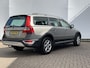 Volvo XC70 3.2 Momentum Youngtimer Automaat Trekhaak Leer Cruise Pdc Voll.Onderhouden!