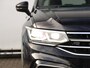 Volkswagen Tiguan Allspace 1.5 TSI R-Line Business+ 150pk DSG | Trekhaak | LED Matrix | App Connect | Lichtmetalen velgen | Winterpakket | Camera | Elek. achterklep | Navigatie | Cruise control |