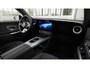 Mercedes-Benz GLB 250+ Business Solution Luxury 7p. 85.5 kWh | 3e Zitrij | Trekhaak | Panoramadak | Stoelverwarming | LED koplampen |