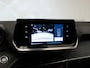 Peugeot e-2008 EV Active Pack 50 kWh Sport (APPLE CARPLAY,NAVI,CAMERA,STOELVERWARMING,CLIMATE,CRUISE,LED,LM VELGEN,NETTE STAAT)
