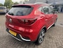 MG MG ZS EV Luxury 45 kWh | 143pk | Panoramadak | Elektrisch Verstelbare Stoelen | Dodehoeksensoren | SOH 93.6%