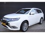 Mitsubishi Outlander 2.4 PHEV Instyle Adaptive cruise, Trekhaak, Opendak, Leder