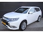 Mitsubishi Outlander 2.4 PHEV Instyle Adaptive cruise, Trekhaak, Opendak, Leder
