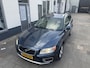Volvo XC70 2.4 D5 Kinetic *FULL-OPTION*