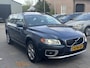 Volvo XC70 2.4 D5 Kinetic *FULL-OPTION*