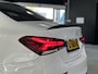 Mercedes-Benz A-klasse 180 Business Solution AMG | AMG-styling | Panorama-dak | Achteruitrijcamera | Carplay | Cruise Control | Stoelverwarming | LED koplampen |