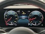 Mercedes-Benz A-klasse 180 Business Solution AMG | AMG-styling | Panorama-dak | Achteruitrijcamera | Carplay | Cruise Control | Stoelverwarming | LED koplampen |