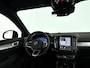 Volvo XC40 B4 Plus Black Edition | Panoramadak | 360° camera | Harman Kardon | Stoel- en Stuurverwarming | Trekhaak