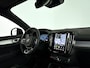 Volvo XC40 B4 Plus Black Edition | Panoramadak | 360° camera | Harman Kardon | Stoel- en Stuurverwarming | Trekhaak