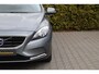 Volvo V40 1.6 D2 Momentum 🚗1e eigenaar 👤 | Dealer onderhouden ✔️ | Navi 🧭 | Cruise 🚗 | ECC ❄️ | Volvo veiligheid 🔒📸 | Dubbele uitlaten