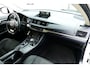 Lexus CT 200h Sport Edition. Wit Metallic, Camera, Navi, Clima, 17"LMV All Season Banden