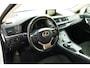 Lexus CT 200h Sport Edition. Wit Metallic, Camera, Navi, Clima, 17"LMV All Season Banden
