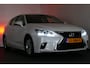 Lexus CT 200h Sport Edition. Wit Metallic, Camera, Navi, Clima, 17"LMV All Season Banden