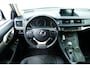 Lexus CT 200h Sport Edition. Wit Metallic, Camera, Navi, Clima, 17"LMV All Season Banden