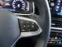 Volkswagen T-Roc 1.5 TSI R-Line Edition | verwarmd stuur | IQ-light | Apple Carplay/Android auto | stoelverwarming | digitaal dashboard