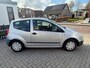 Citroën C2 1.1i Séduction leuke zuinig auto met een vol jaar apk koopje !