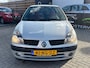 Renault Clio 1.2 Extreme | rijd en schakelt | lange apk | gewoon goedkoop rijden !