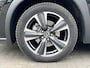 Lexus UX 250h Preference Line | Nieuwe multimedia, 18 inch, Dodehoekherkenning, Stoel + Stuurverwarming, Parkeersensoren