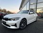 BMW 3-Serie 318d Corporate Executive | Actie prijs!| Automaat | LED | Navi | PDC | Cruise | Carplay | Dealer onderhouden |