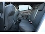 Peugeot e-2008 EV Active Pack 50 kWh 3 Fase 96,6%SOH! | Stoelverwarming | Achteruitrijcamera | Dealeronderhouden | Cruise Control | Apple Carplay | Android Auto | Airco !!