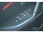 Peugeot e-2008 EV Active Pack 50 kWh 3 Fase 96,6%SOH! | Stoelverwarming | Achteruitrijcamera | Dealeronderhouden | Cruise Control | Apple Carplay | Android Auto | Airco !!