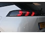 Peugeot e-2008 EV Active Pack 50 kWh 3 Fase 96,6%SOH! | Stoelverwarming | Achteruitrijcamera | Dealeronderhouden | Cruise Control | Apple Carplay | Android Auto | Airco !!