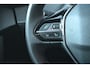 Peugeot e-2008 EV Active Pack 50 kWh 3 Fase 96,6%SOH! | Stoelverwarming | Achteruitrijcamera | Dealeronderhouden | Cruise Control | Apple Carplay | Android Auto | Airco !!