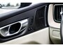 Volvo XC60 2.0 T8 Plug-in Hybrid AWD Ultimate Dark | Long Range | Head-up display | Panoramadak | 360° camera | Gelaagd glas | Adaptieve cruise control | Stoel/ stuur verwarming | Harman Kardon Audio