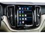Volvo XC60 2.0 T8 Plug-in Hybrid AWD Ultimate Dark | Long Range | Head-up display | Panoramadak | 360° camera | Gelaagd glas | Adaptieve cruise control | Stoel/ stuur verwarming | Harman Kardon Audio
