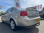 Opel Vectra 2.2-16V Elegance 155pk Automaat Lees advertentie!!!