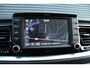 Kia Stonic 100pk DynamicPlusLine I Parkeersensoren I Camera Achter I Trekhaak I NAVI I Airco