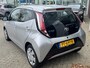 Toyota Aygo 1.0 VVT-i X-PLAY AIRCO BLUETOOTH CAMERA EL-RAMEN/SPIEGELS NL-AUTO