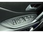 Peugeot 308 1.2 PureTech Allure Pack Business / digitaal dashboard / dodehoekdetectie / achteruitrijcamera / spraakbediening / hill hold / brake assist / trekhaak / cruise control