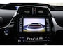 Toyota Prius 1.8 First Edition | Trekhaak | Head Up Display | Keyless Entry | Dealer Onderhouden | Navigatie |