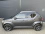 Suzuki Ignis 1.2 Smart Hybrid Style Achteruitrijcamera - Airco - Apple carplay - Bluetooth - Navigatie - Dakrails - Cruise control - Stuur multifunctioneel - Keyless start - Voorstoelen verwarmd - Led verlichting - Elektrische ramen - Getint glas achter - Mistlampen - Licht metalen velgen 16 inch - Radio - Start/stop systeem - Stuur leder