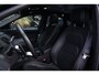 Jaguar E-Pace 1.5 P300e AWD R-Dynamic Black 310pk Panoramadak/Stoelverwarming/Meridian