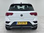 Volkswagen T-Roc 1.0 TSI Style Business TREKHAAK | NAVIGATIE | PARKEERSENSOREN VOOR-EN ACHTER