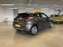 Renault Clio 1.3 TCe Initiale Paris APPLE CARPLAY ANDROID AUTO / LEDEREN BEKLEDING CLIMATE CONTROLE / CRUISE CONTROLE / NAVIGATIE.
