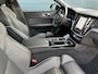Volvo V60 2.0 T6 Plug-in hybrid AWD Plus Dark | Harman/Kardon | Trekhaak | 360 Camera | Sportstoelen |