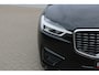 Volvo XC60 2.0 T8 Twin Engine AWD R-Design (Pano Sportleder/Memory/Ventilatie/Massage Carplay Navi/360Camera Blis HarmanKardon Standkachel Full-Led PrivacyGlass)