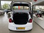 Opel Corsa 1.4 Favourite,1E Eigenaar,Dealeronderhouden,Navigatie,Parkeerassistent,Spraakbediening,Airco,Cruisecontrol,Achteruitrijsensoren,Zeer Nette Auto,16 Inch Lmv
