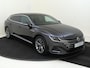 Volkswagen Arteon Shooting Brake 1.4 TSI eHybrid R-Line Business+ | SoH 90% | Trekhaak | Head-up display | Adaptieve demping | Kuipstoelen voor | Lederen bekleding | Stoel- en stuurwielverwarming | Navigatie | Dodehoek detectie |