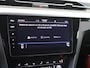 Volkswagen Arteon Shooting Brake 1.4 TSI eHybrid R-Line Business+ | SoH 90% | Trekhaak | Head-up display | Adaptieve demping | Kuipstoelen voor | Lederen bekleding | Stoel- en stuurwielverwarming | Navigatie | Dodehoek detectie |