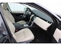 Land Rover Discovery Sport P300e 1.5 R-Dynamic SE | 360° Camera | Cruise | Apple carplay/Andriod Auto | Elektrisch verstelbare stoelen | Stoel verwarming | Trekhaak | Climate control | Parkeersensoren | Panoramadak |